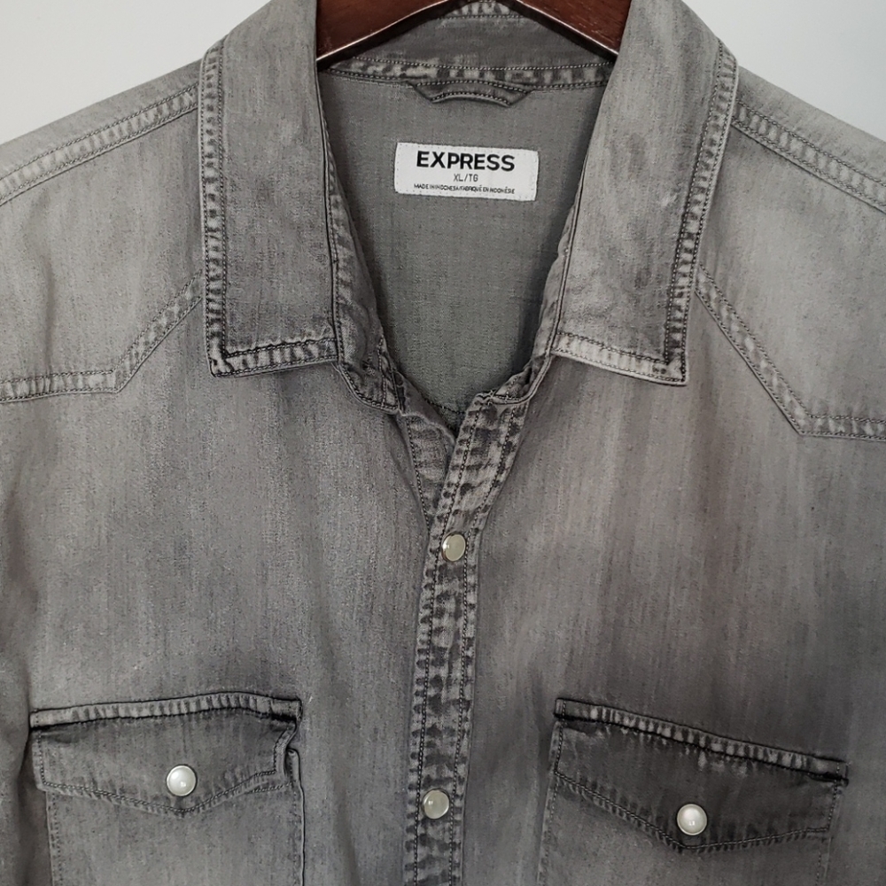 🔥3/$45 or 5/$60🔥  EXPRESS Long-Sleeved Grey Western Denim Shirt